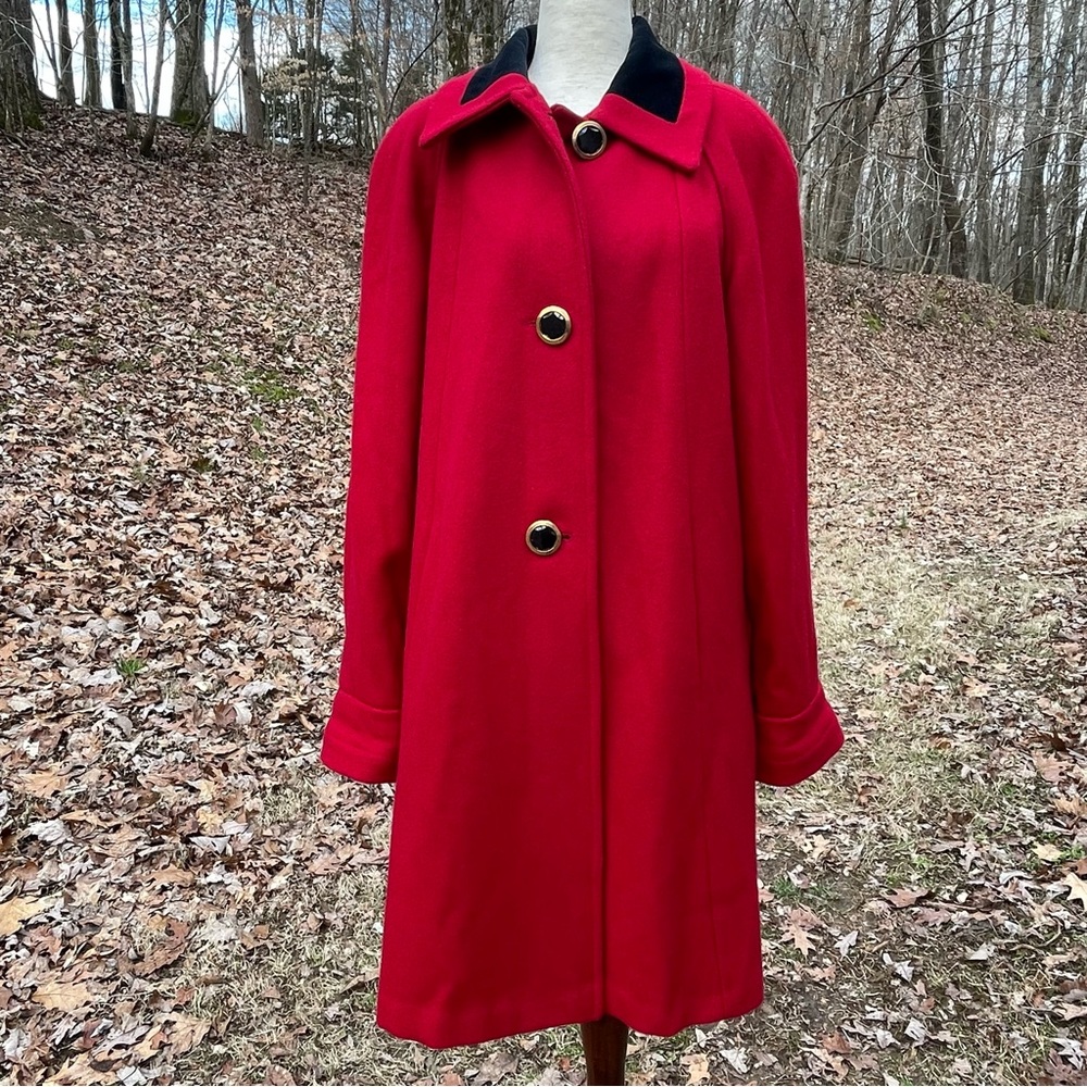 Vintage Jofeld Red Wool Blend Velvet Collar Swing Coat Heavy Weight Size Large